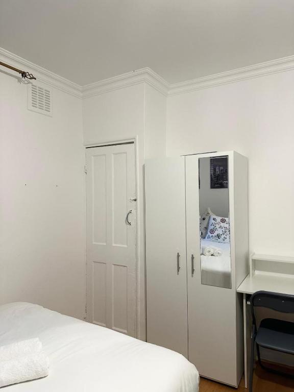Budget Grey House London Kültér fotó